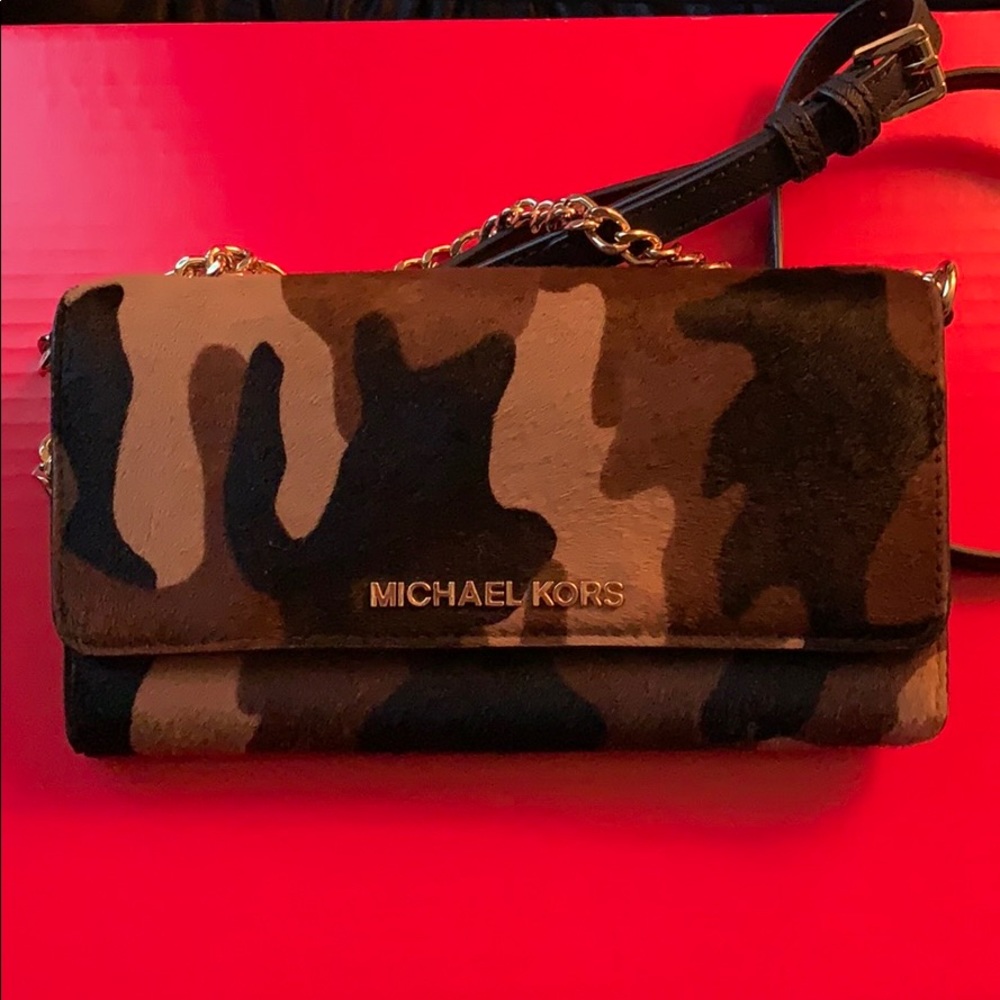 Micheal Kors crossbody